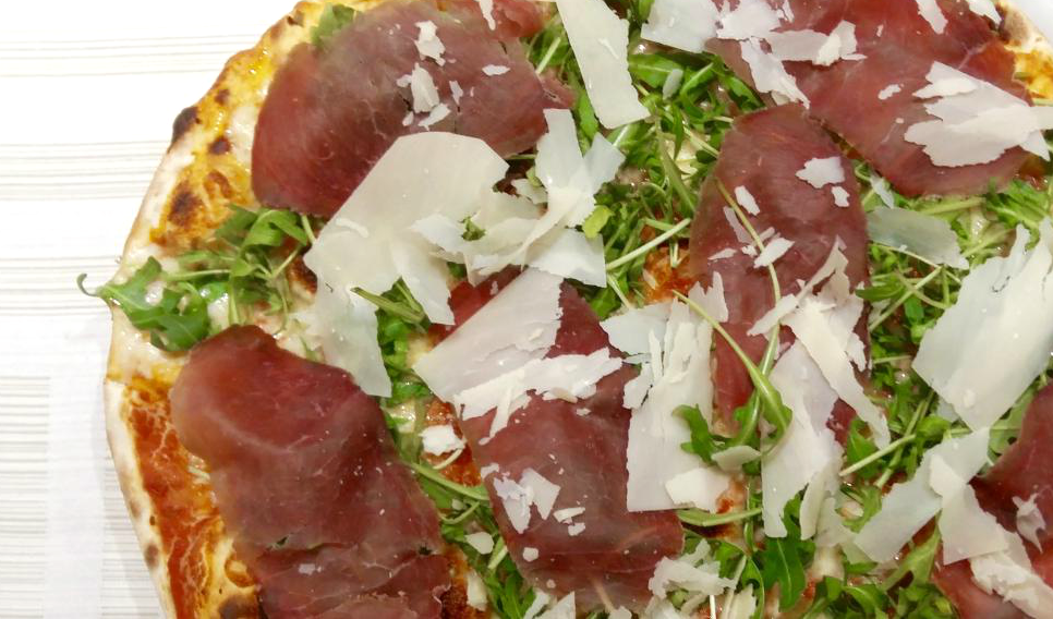 pizza_bres_rucola_grana.png